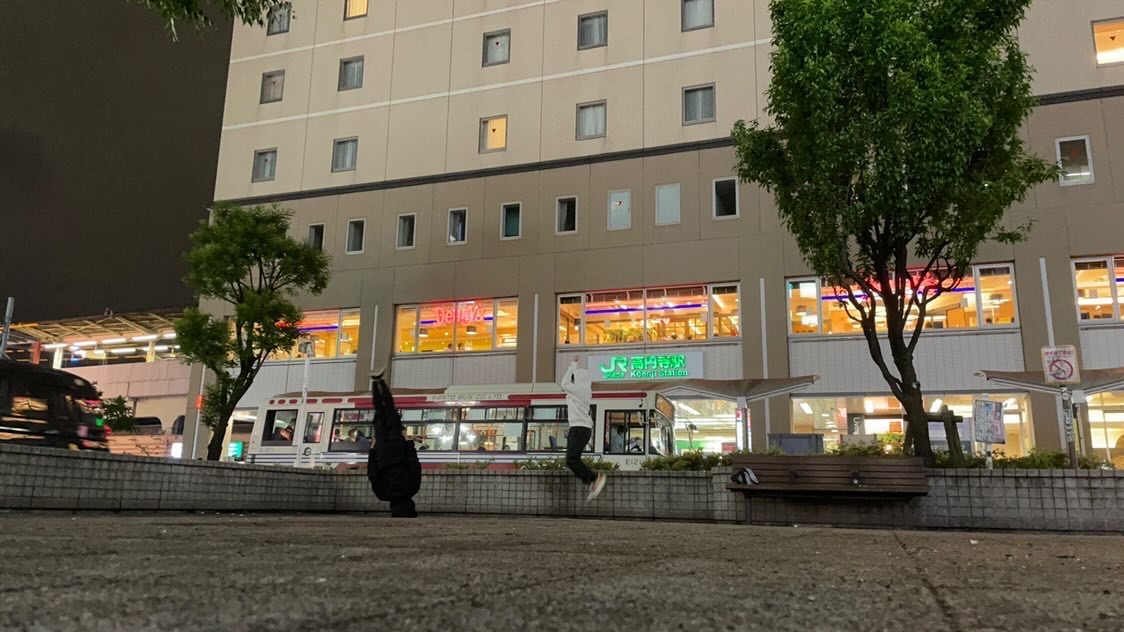 高円寺駅前で...【プライベート写真】